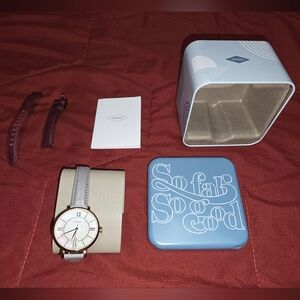 Fossil Rose Gold Watch with Silver Strap + Burgundy Extra Set Of Straps